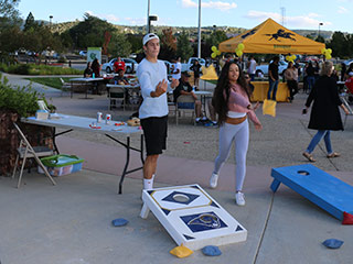 students cornhole