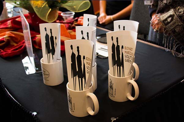 Mugs of the event with the Art Gallery logo